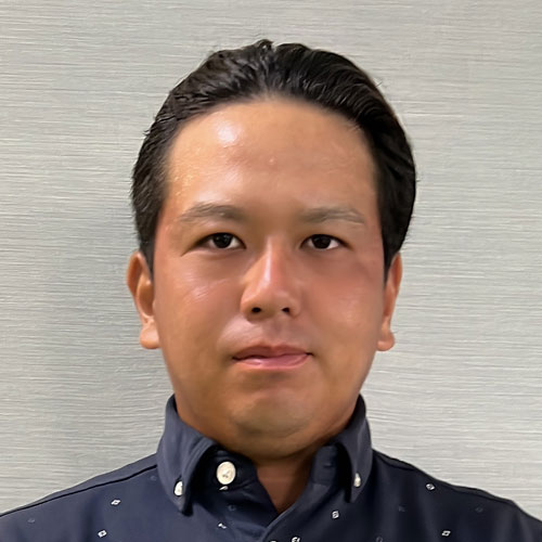 西村コーチ